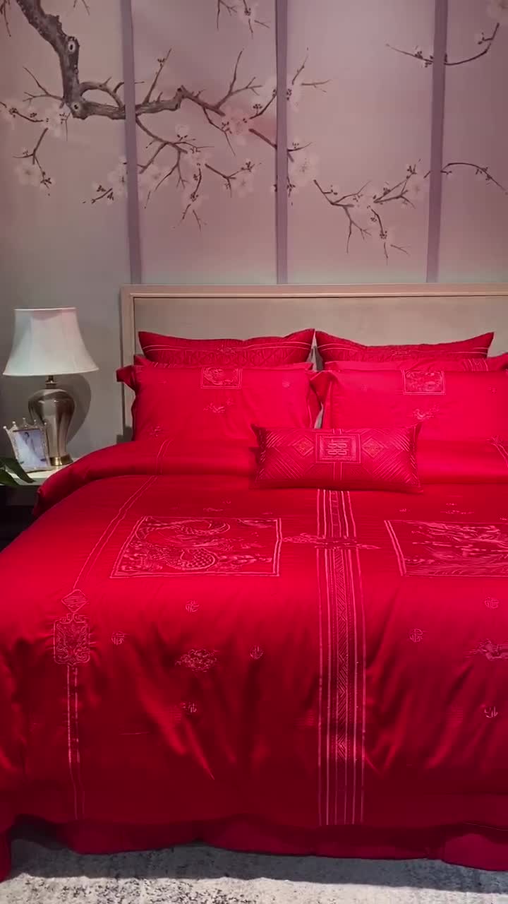 91家纺网 家纺一手货源 找家纺 爱情故事 2025新款100支婚庆四件套实拍 福禄寿喜红