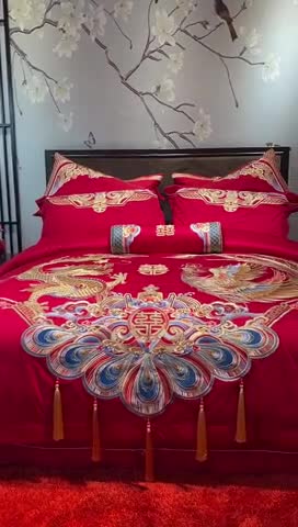 91家纺网 家纺一手货源 找家纺 爱情故事 2025新款100支婚庆四件套实拍 祥龙喜凤