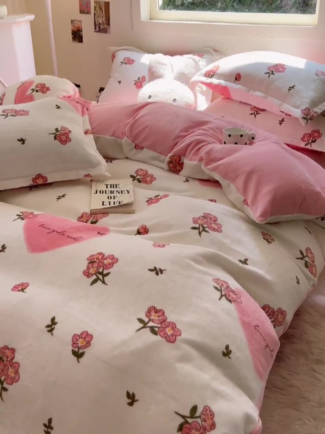 91家纺网 家纺一手货源 找家纺 慕尚 2025新款高克重加厚牛奶绒印花四件套-田园花卉系列 年年红