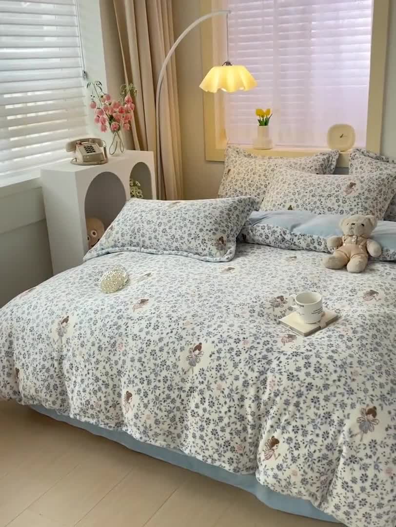 91家纺网 家纺一手货源 找家纺 畅畅家纺 2023新款活性印花小清新AB版加厚高克重法莱绒牛奶绒四件套 伊人香榭