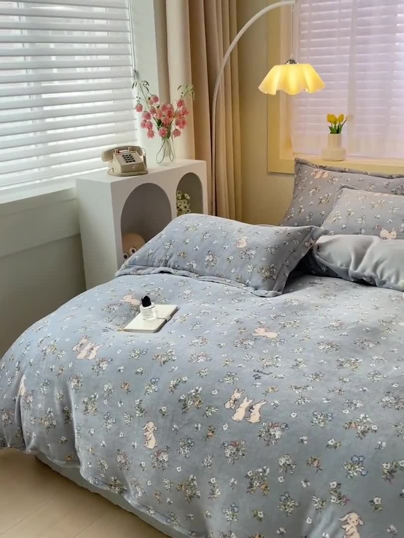 91家纺网 家纺一手货源 找家纺 畅畅家纺 2023新款活性印花小清新AB版加厚高克重法莱绒牛奶绒四件套 可可里