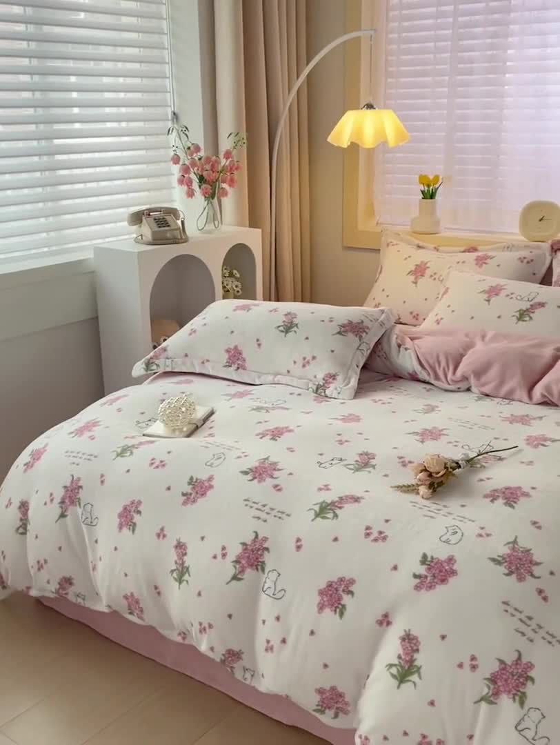 91家纺网 家纺一手货源 找家纺 畅畅家纺 2023新款活性印花小清新AB版加厚高克重法莱绒牛奶绒四件套 艾薇