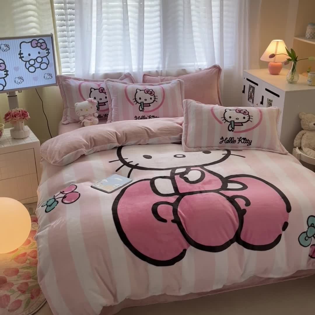 91家纺网 家纺一手货源 找家纺 金爱家 2023新款kt猫大阪加厚牛奶绒系列四件套 樱桃kt