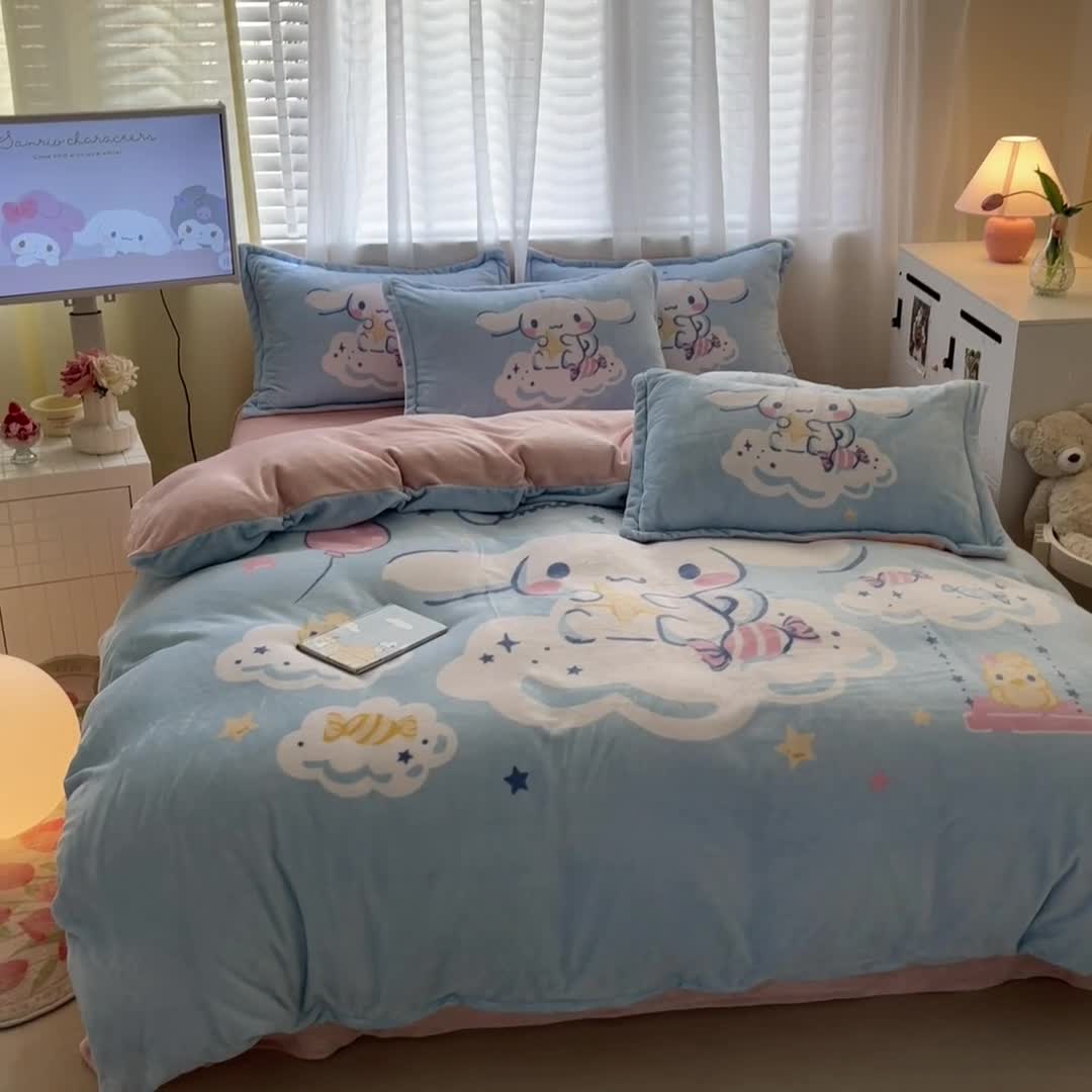 91家纺网 家纺一手货源 找家纺 金爱家 2023新款kt猫大阪加厚牛奶绒系列四件套 云朵玉桂狗