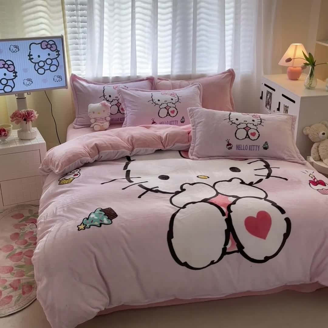 91家纺网 家纺一手货源 找家纺 金爱家 2023新款kt猫大阪加厚牛奶绒系列四件套 害羞kt