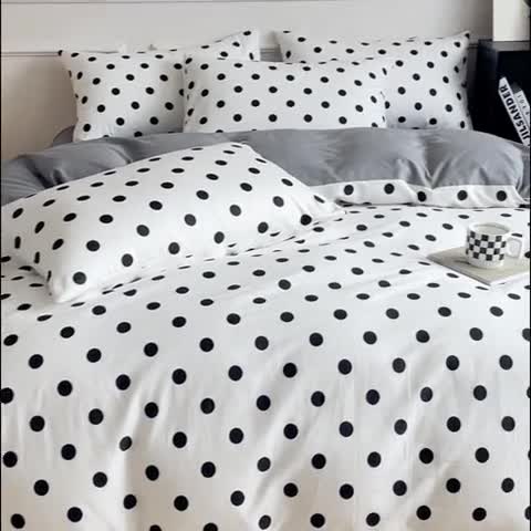 91家纺网 家纺一手货源 找家纺 畅畅家纺 2023新款13372全棉小清新简约系列四件套 黑点
