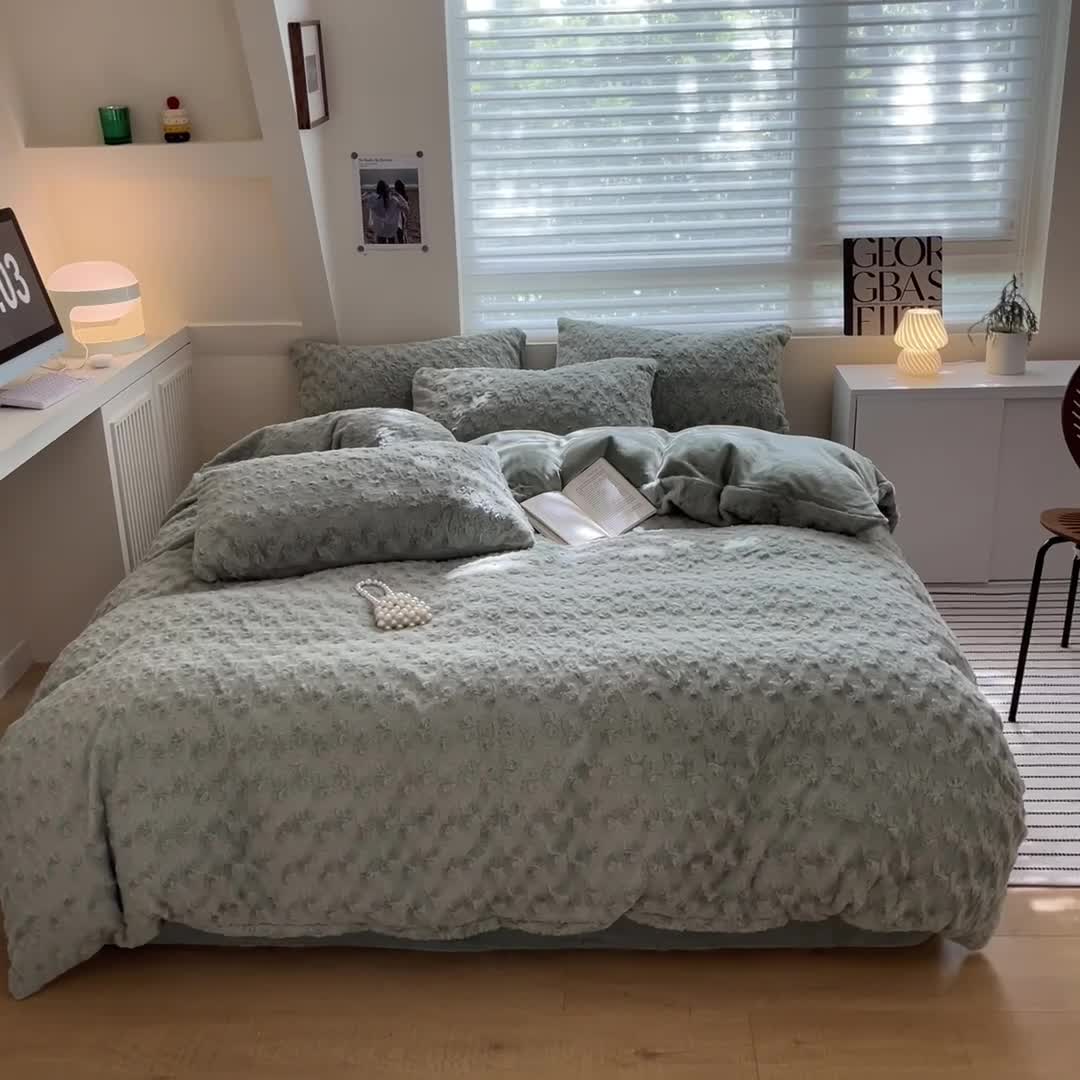 91家纺网 家纺一手货源 找家纺 澳梵 2023新款立体压花兔兔绒牛奶绒四件套 玫瑰-豆绿