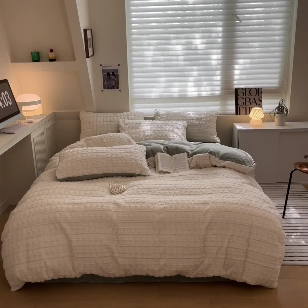 91家纺网 家纺一手货源 找家纺 澳梵 2023新款立体压花兔兔绒牛奶绒四件套 米拉-豆绿白