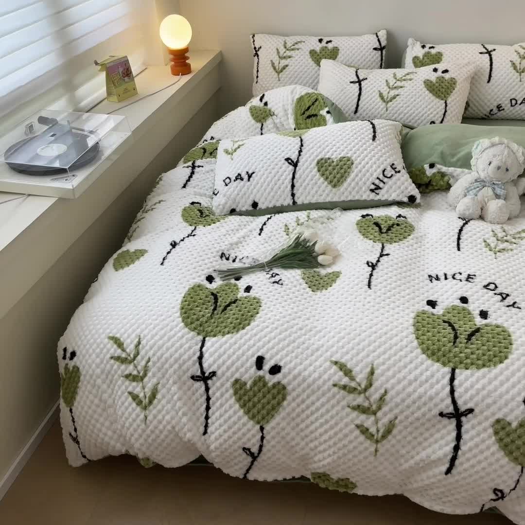 91家纺网 家纺一手货源 找家纺 澳梵家居 2023新款印花豆豆绒牛奶绒四件套 春之物语