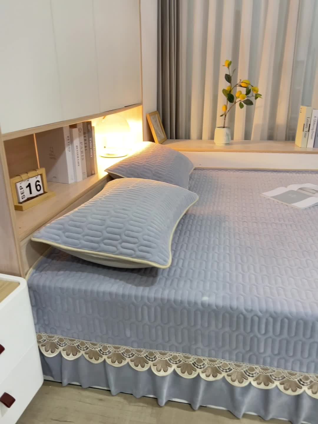 91家纺网 家纺一手货源 找家纺 美优兰 2025秋冬新款牛奶绒榻榻米垫床盖（可定制） 素沫