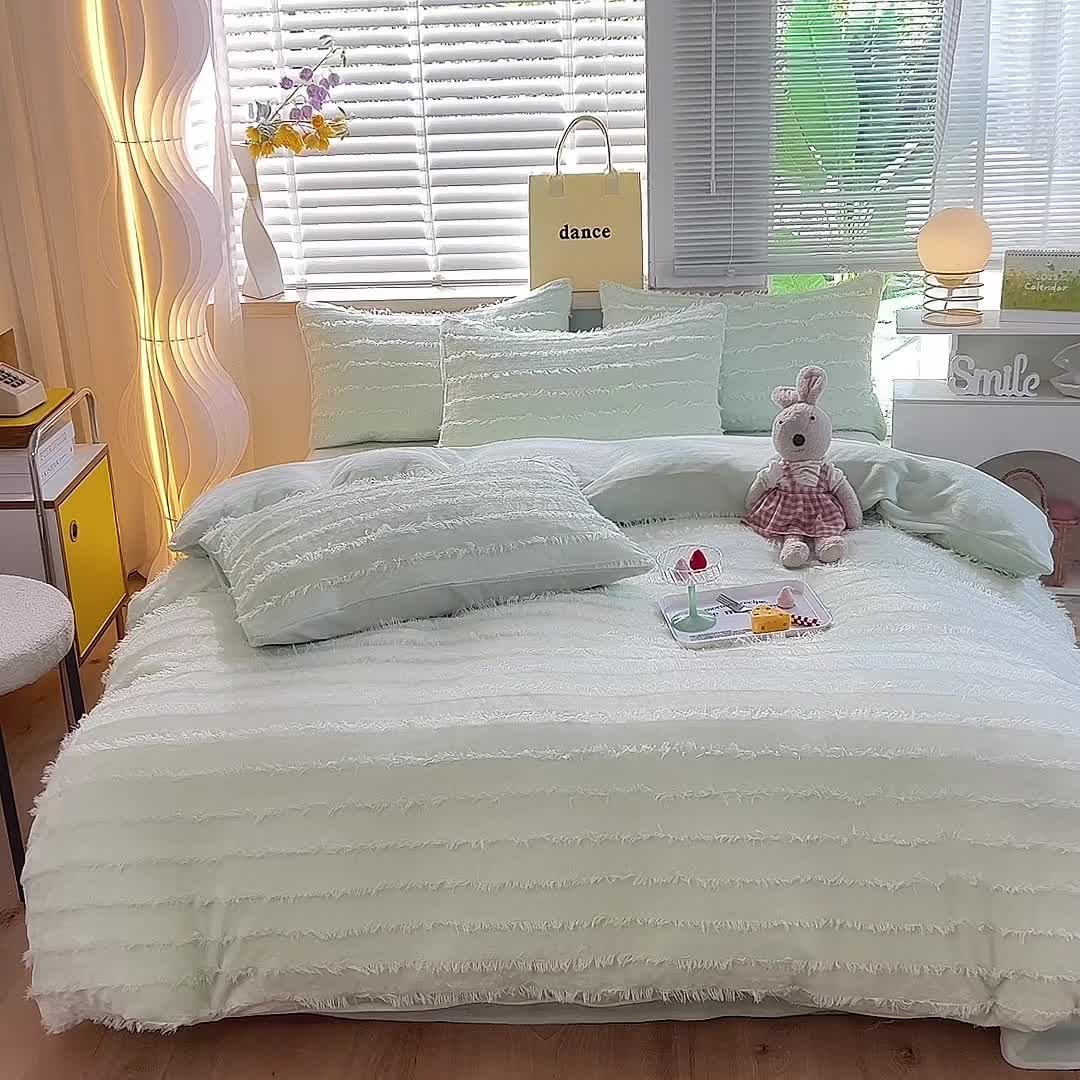 91家纺网 家纺一手货源 找家纺 欧冠 2023秋冬新款牛奶绒提花简约款牛奶绒四件套 茶绿