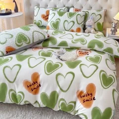 91家纺网 家纺一手货源 找家纺 梓依家纺 2023新款牛奶绒床盖款四件套 心语