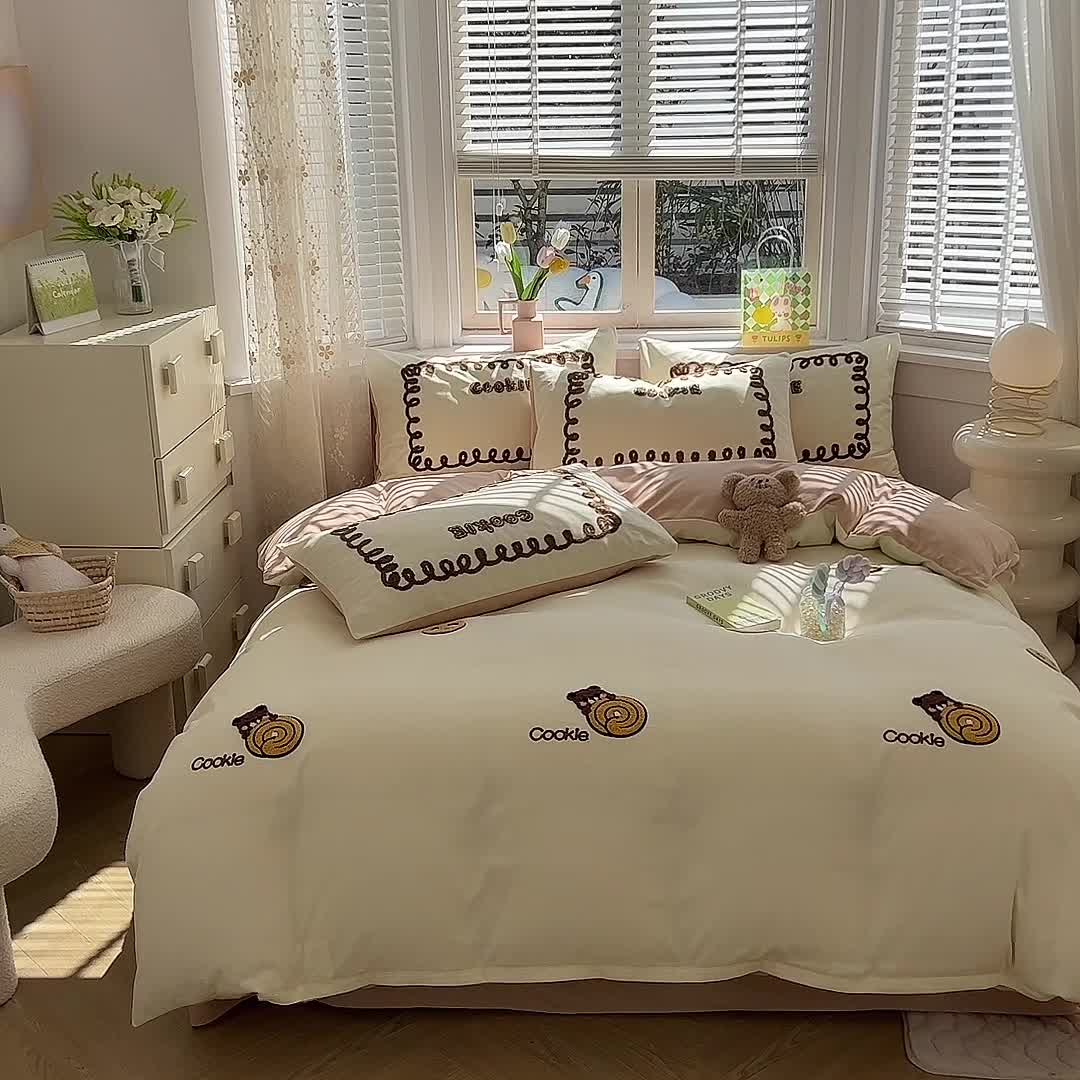 91家纺网 家纺一手货源 找家纺 欧冠 2023新款秋冬保暖专版水洗棉麻毛巾绣四件套 曲奇