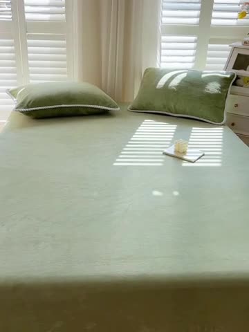 91家纺网 家纺一手货源 找家纺 857 2023新款牛奶绒床笠 墨绿