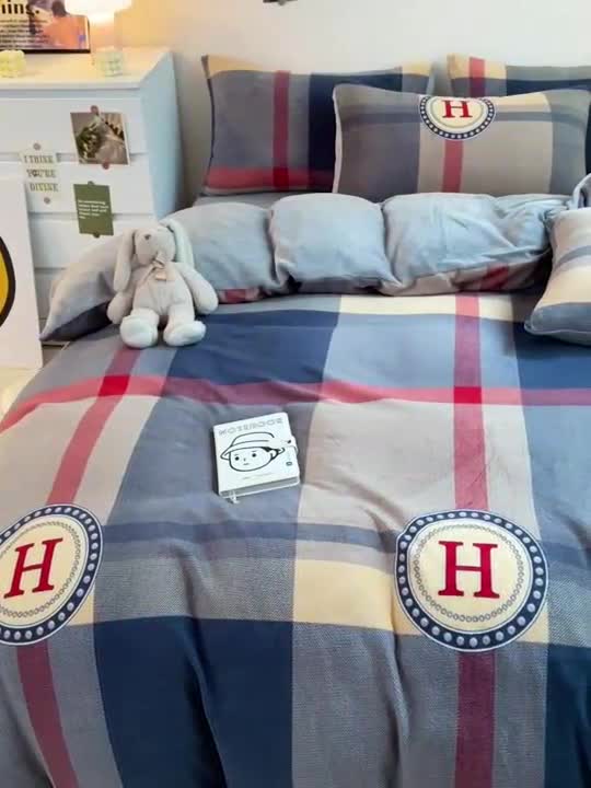 91家纺网 家纺一手货源 找家纺 西引力 2023新款加厚印花牛奶绒四件套法莱绒单被套直播洛可