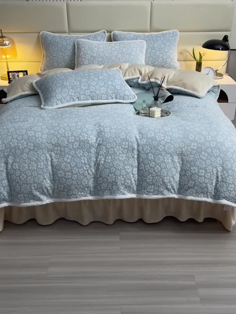 91家纺网 家纺一手货源 找家纺 畅畅家纺 2023新款A类雕花绒牛奶绒四件套 绒雪花-蓝
