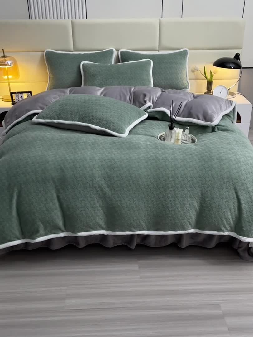 91家纺网 家纺一手货源 找家纺 畅畅家纺 2023新款A类雕花绒牛奶绒四件套 大风车-抹茶绿