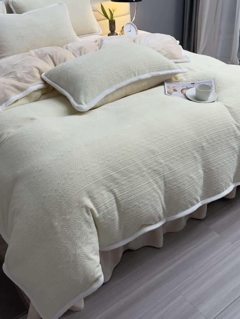 91家纺网 家纺一手货源 找家纺 畅畅家纺 2023新款A类雕花绒牛奶绒四件套 安娜-奶白