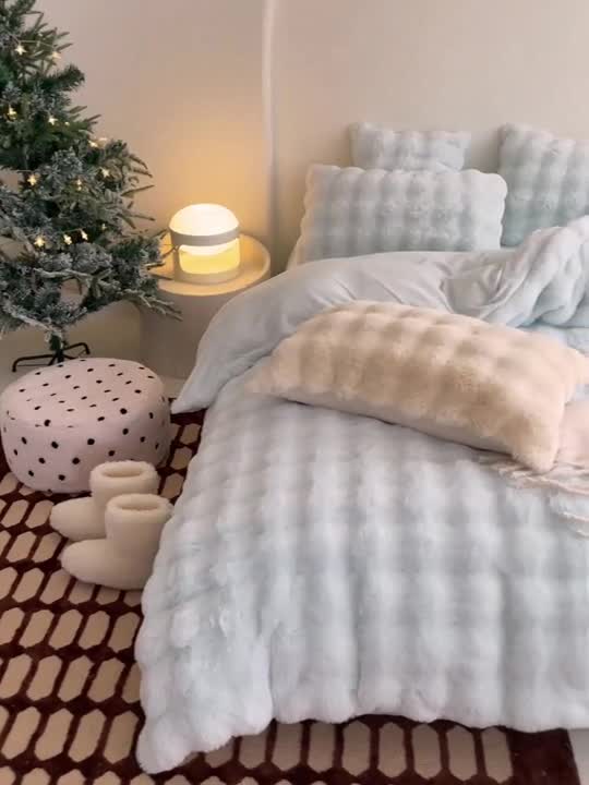 91家纺网 家纺一手货源 找家纺 潘朵拉 2023新款爆款兔毛大泡泡四件套 大泡泡浅蓝