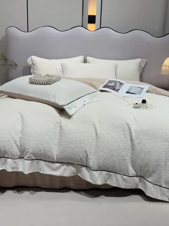 91家纺网 家纺一手货源 找家纺 佳居缘 2023新款230g全消光牛奶绒四件套-花韵系列 花韵-奶白