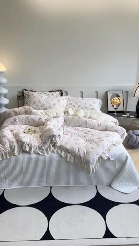 91家纺网 家纺一手货源 找家纺 安莱生活 2023秋冬新品有氧双层纱法式一体蚕丝被抗菌被 郁金香