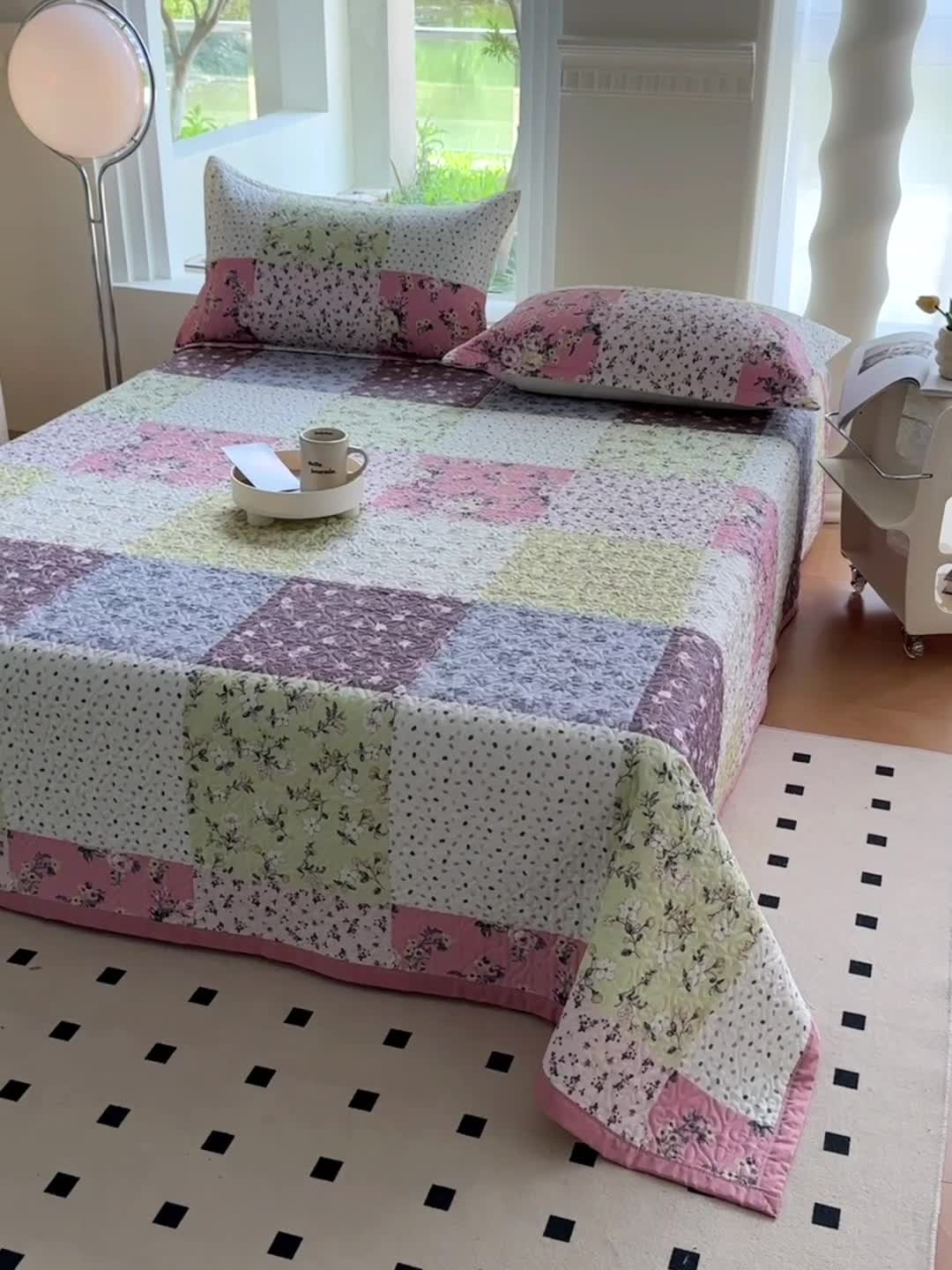 91家纺网 家纺一手货源 找家纺 全棉夹棉绗缝13372简约款印花多功能床盖夏被凉席四季通用 幽兰情丝