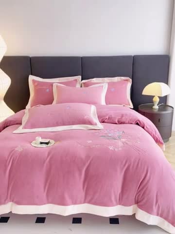 91家纺网 家纺一手货源 找家纺 总2024牛奶绒刺绣四件套8.5斤加厚全消光牛奶绒面料宝宝法兰水晶绒