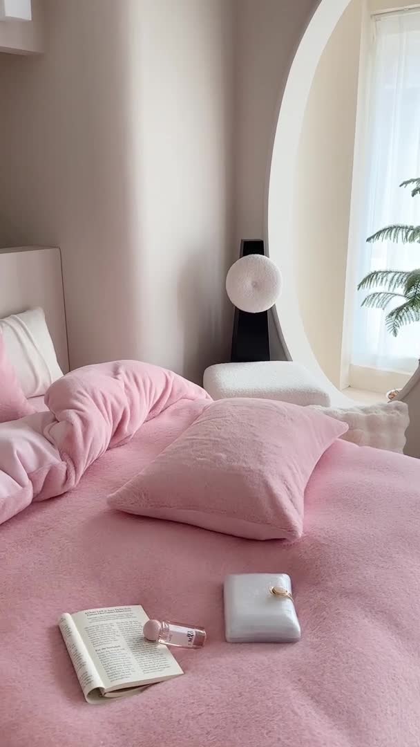 91家纺网 家纺一手货源 找家纺 萝莉家纺 2023新款ins小清新兔兔绒牛奶绒四件套 兔绒粉