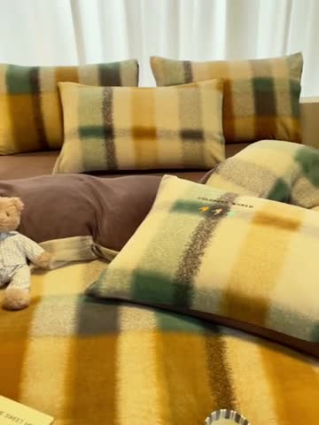 91家纺网 家纺一手货源 找家纺 大渔生活 2024新款牛奶绒印花系列四件套 栗川