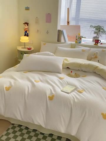 91家纺网 家纺一手货源 找家纺 眠帛家居 2024新款华夫格迪士尼米奇毛巾绣系列 米奇黄