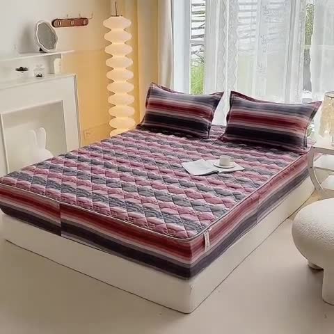 91家纺网 家纺一手货源 找家纺 米柳 2024新款亲肤夹棉印花床笠 维也纳