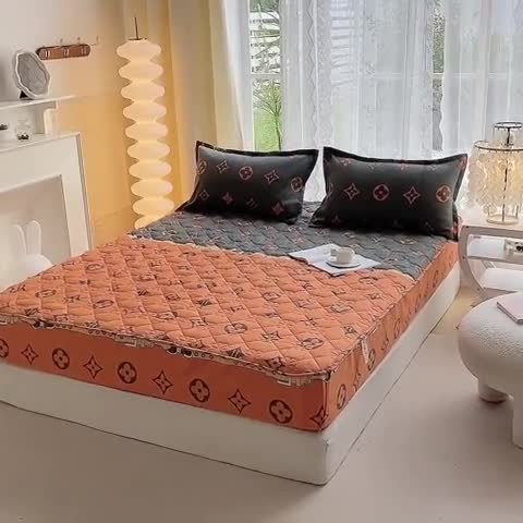 91家纺网 家纺一手货源 找家纺 米柳 2024新款亲肤夹棉印花床笠 凯瑞拉