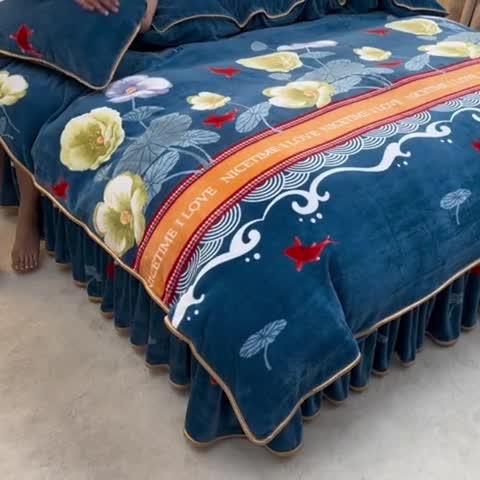 91家纺网 家纺一手货源 找家纺 金柚子 2024新款加厚牛奶绒四件套 荷塘月色