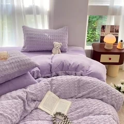 91家纺网 家纺一手货源 找家纺 金爱家 2023新款全消光牛奶绒A类纯色獭兔毛绒立体牛奶绒四件套 兔毛玫瑰紫