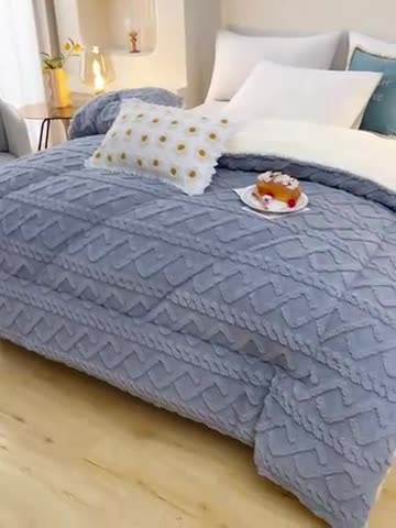 91家纺网 家纺一手货源 找家纺 梦初语 2023新款塔芙绒被子 静谧灰