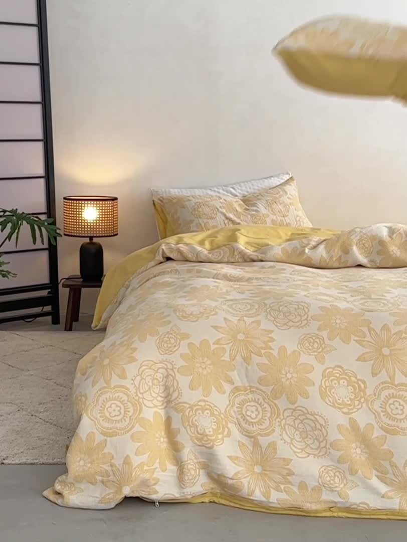 91家纺网 家纺一手货源 找家纺 安莱生活 2023新款双层纱百花争妍四件套 百花争妍-姜黄