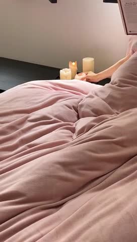 91家纺网 家纺一手货源 找家纺 时光里 2023新款双拼牛奶绒四件套藕粉拼星际灰