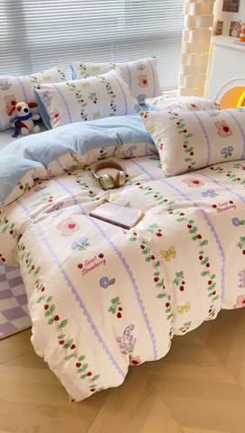 91家纺网 家纺一手货源 找家纺 梦柏家纺 2023新款高克重牛奶绒印花四件套 芊芊熊意