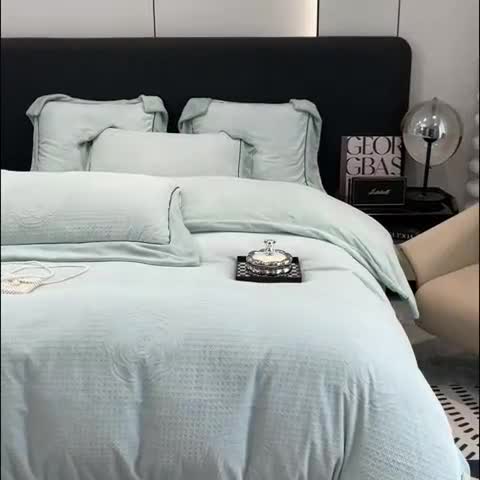 91家纺网 家纺一手货源 找家纺 2025新款牛奶绒雕花四件套-浪漫花艺 水绿