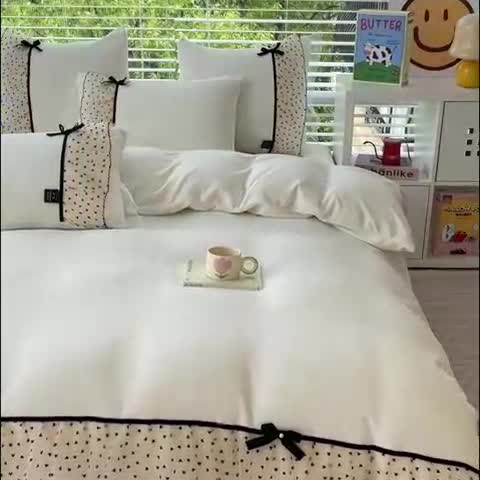 91家纺网 家纺一手货源 找家纺 2025新款牛奶绒拼纱四件套-洛可可 白色