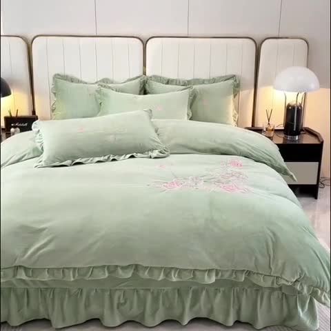 91家纺网 家纺一手货源 找家纺 金米诺 2024新款婴儿绒韩版床单绣花四件套 抹茶绿