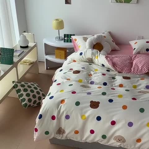 91家纺网 家纺一手货源 找家纺 怡家居 2023新款秋冬棉加豆豆绒印花四件套 彩色小熊