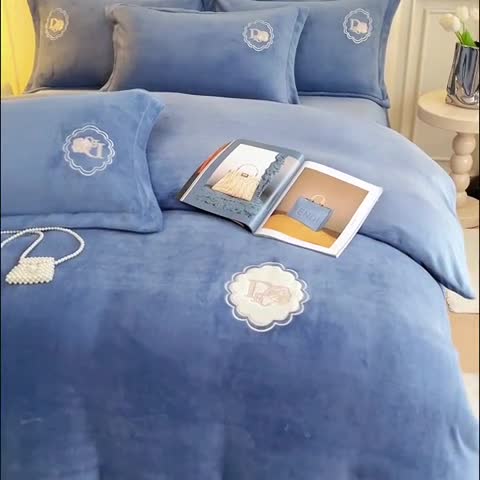 91家纺网 家纺一手货源 找家纺 牛奶绒双拼小香风刺绣贴布绣四件套-戴安娜（含买家秀）戴安娜-星辰蓝