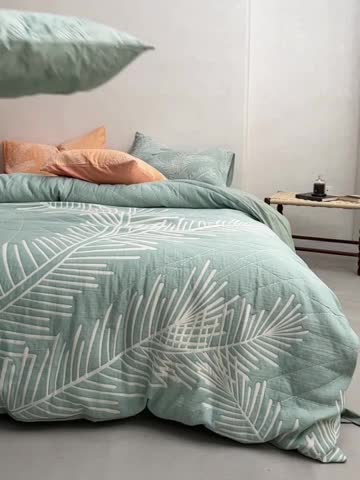 91家纺网 家纺一手货源 找家纺 安莱生活 2023新款A类空气层双层纱大提花郁彼北林系列四件套 郁彼北林-绿