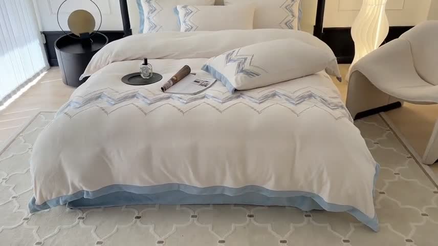 91家纺网 家纺一手货源 找家纺 （总）璞素 2023新款230克全消光牛奶绒四件套-w系列风格二