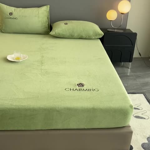 91家纺网 家纺一手货源 找家纺 古吉梦 2023新款牛奶绒刺绣床笠-琳达 琳达-月百绿