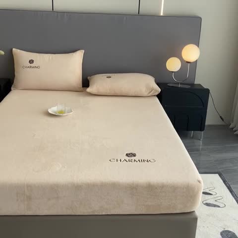 91家纺网 家纺一手货源 找家纺 古吉梦 2023新款牛奶绒刺绣床笠-琳达 琳达-香槟