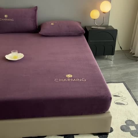 91家纺网 家纺一手货源 找家纺 古吉梦 2023新款牛奶绒刺绣床笠-琳达 琳达-帝王紫