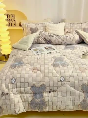 91家纺网 家纺一手货源 找家纺 永耀家纺 2024新款加厚雪花绒被子被芯 布偶熊