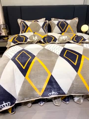 91家纺网 家纺一手货源 找家纺 2024印花8.5斤牛奶绒金貂水晶法莱珊瑚绒四件套床裙款 简约时尚-灰